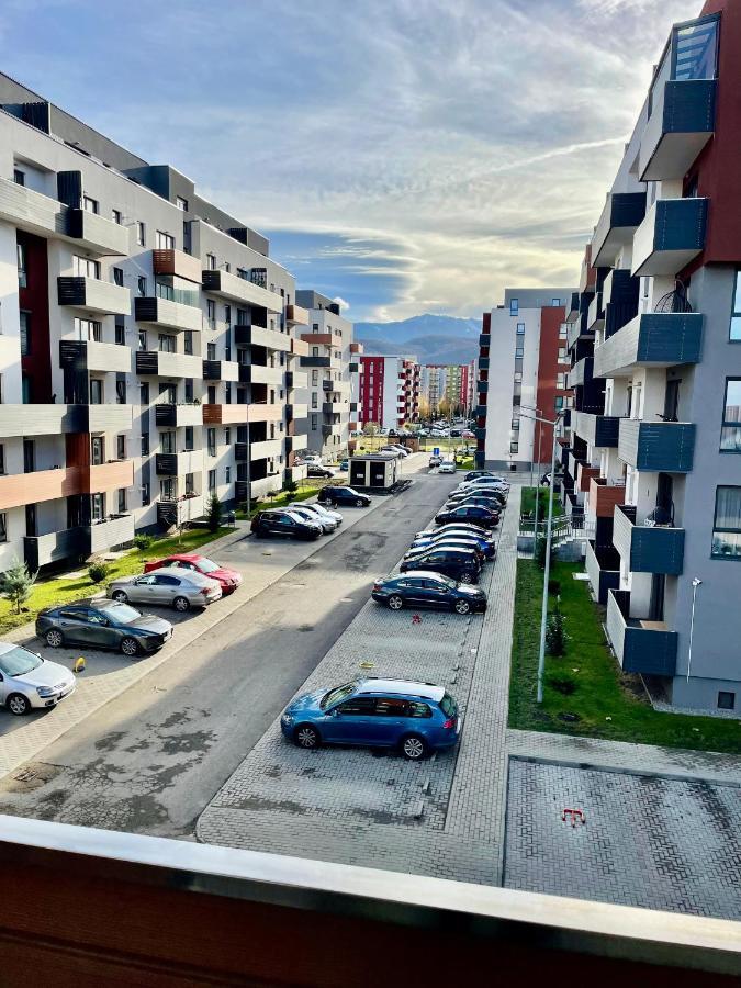 Appartamento Montsee Braşov Esterno foto